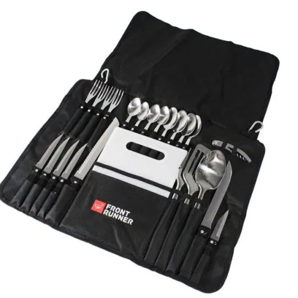 Set ustensiles et couverts pour le camping
