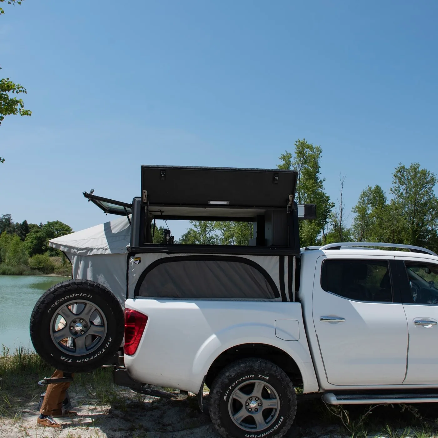 Weekender Camper Package - Kit complet vérins et tente pour 4×4 Pick-Up – Image 3