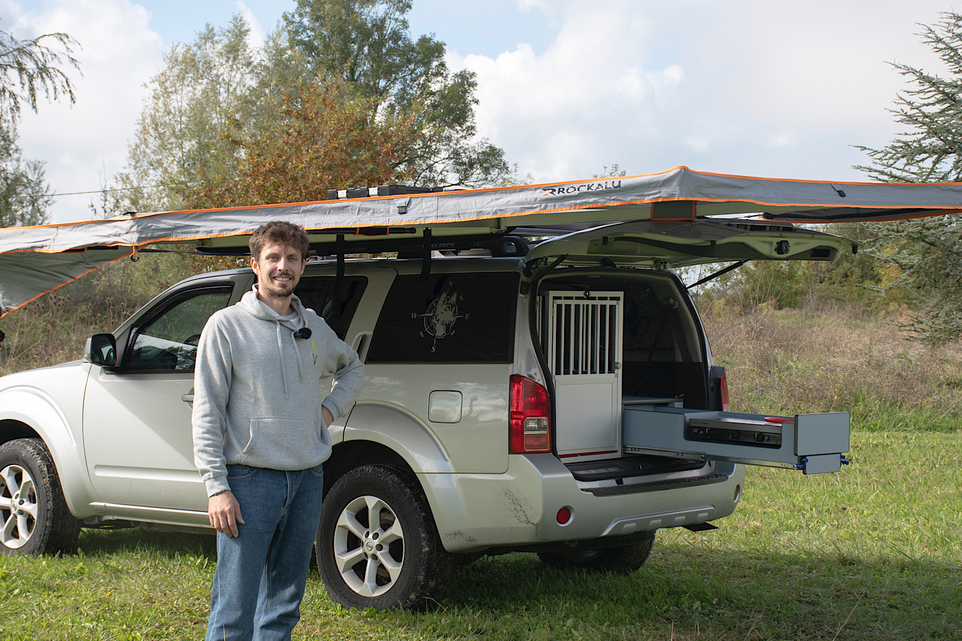 Aménagement sur mesure et équipement d&rsquo;un 4X4 Nissan Pathfinder