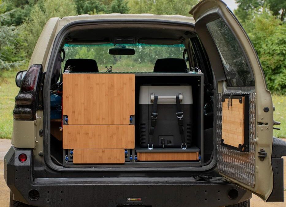 Aménagement sur mesure et équipement d&rsquo;un Toyota Land Cruiser KDJ120