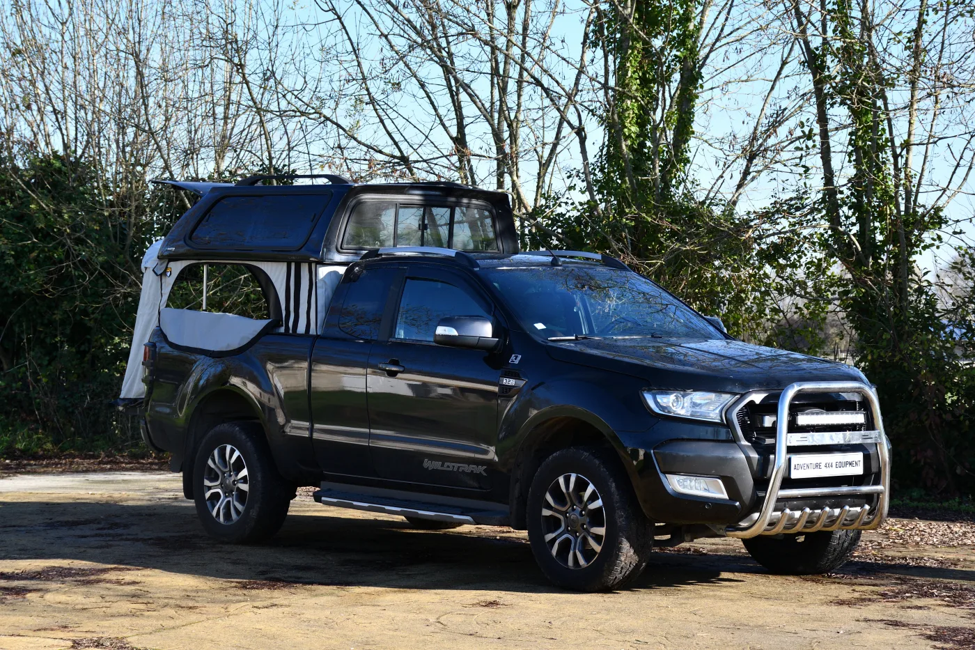 Kit Weekender Camper Package sur Ford Ranger Wildtrak extra cabine