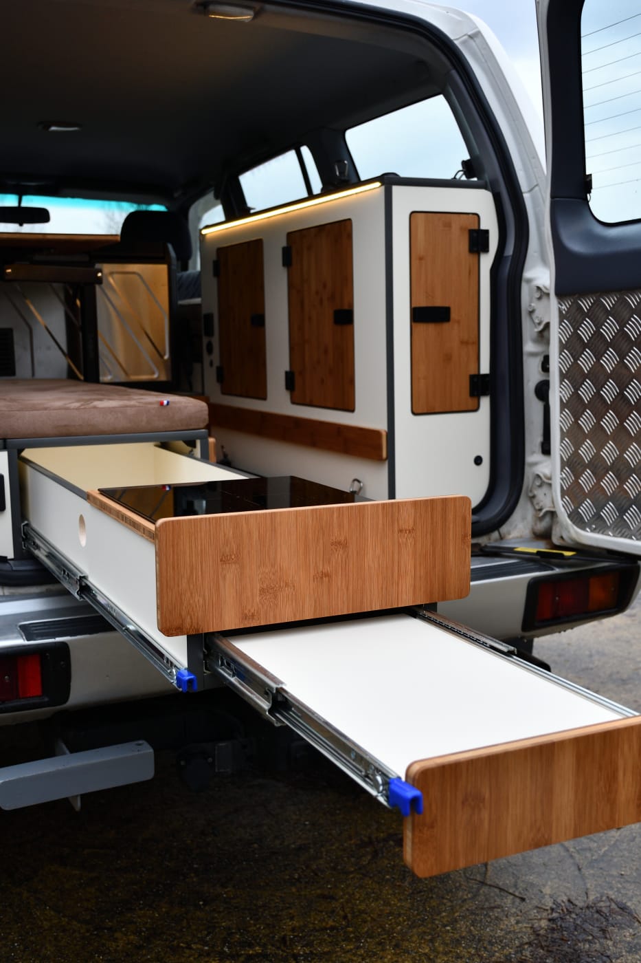 17 Aménagement pack Explorer pour Toyota KZJ95