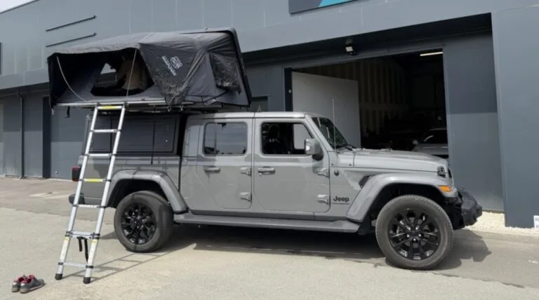 Hard top Alu Cab contour next generation et tente de toit Ikamper Jeep Gladiator6